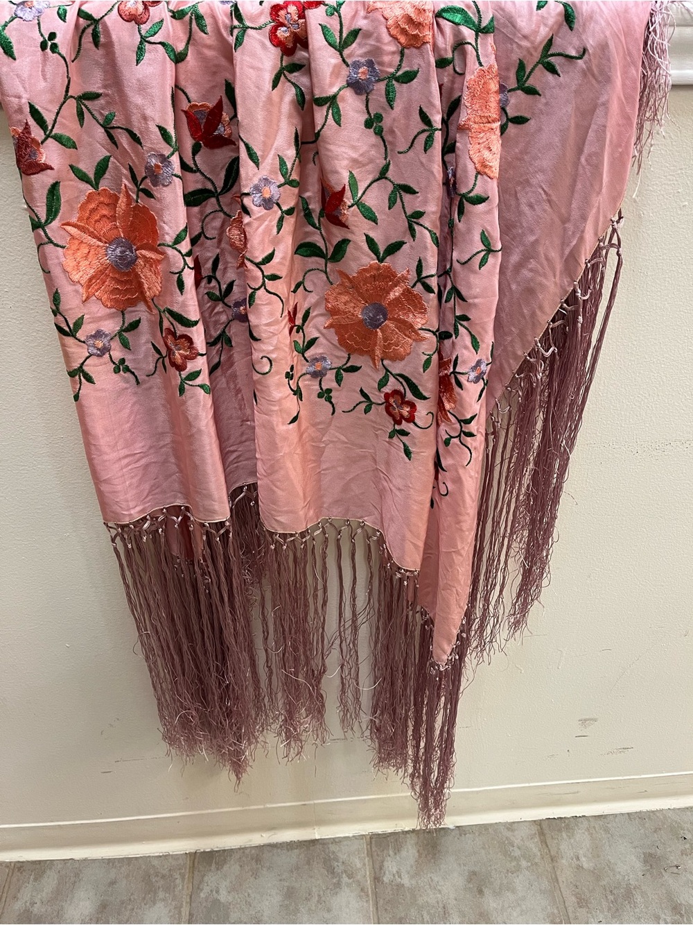 Embroidered Silk Piano Scarf or Ladies Shawl - Picture 6 of 6